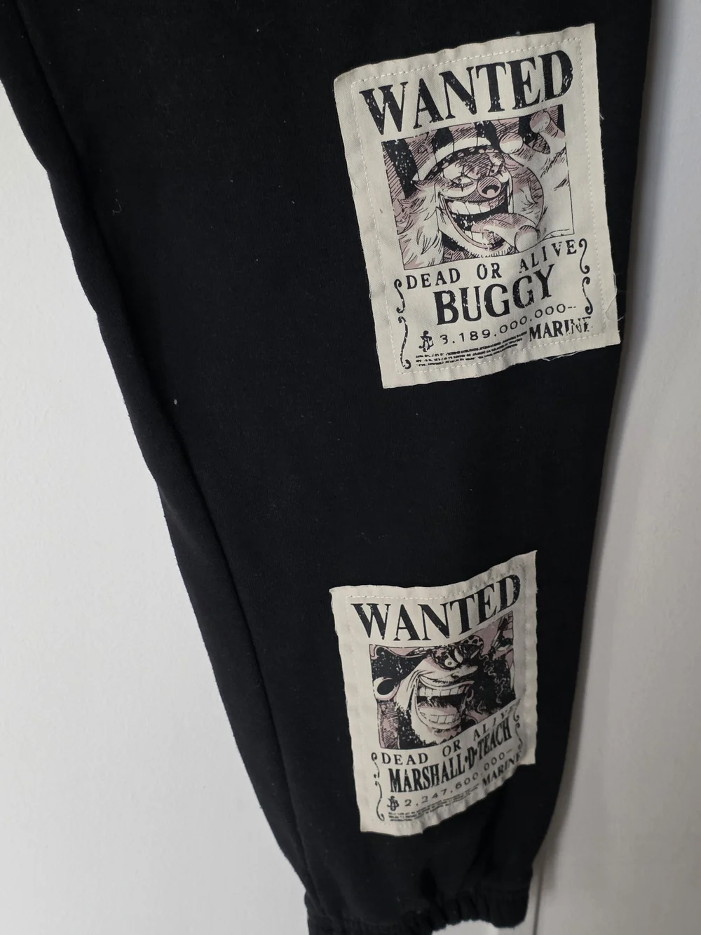 One Piece x Hot Topic Four Emperors Wanted Poster Joggers